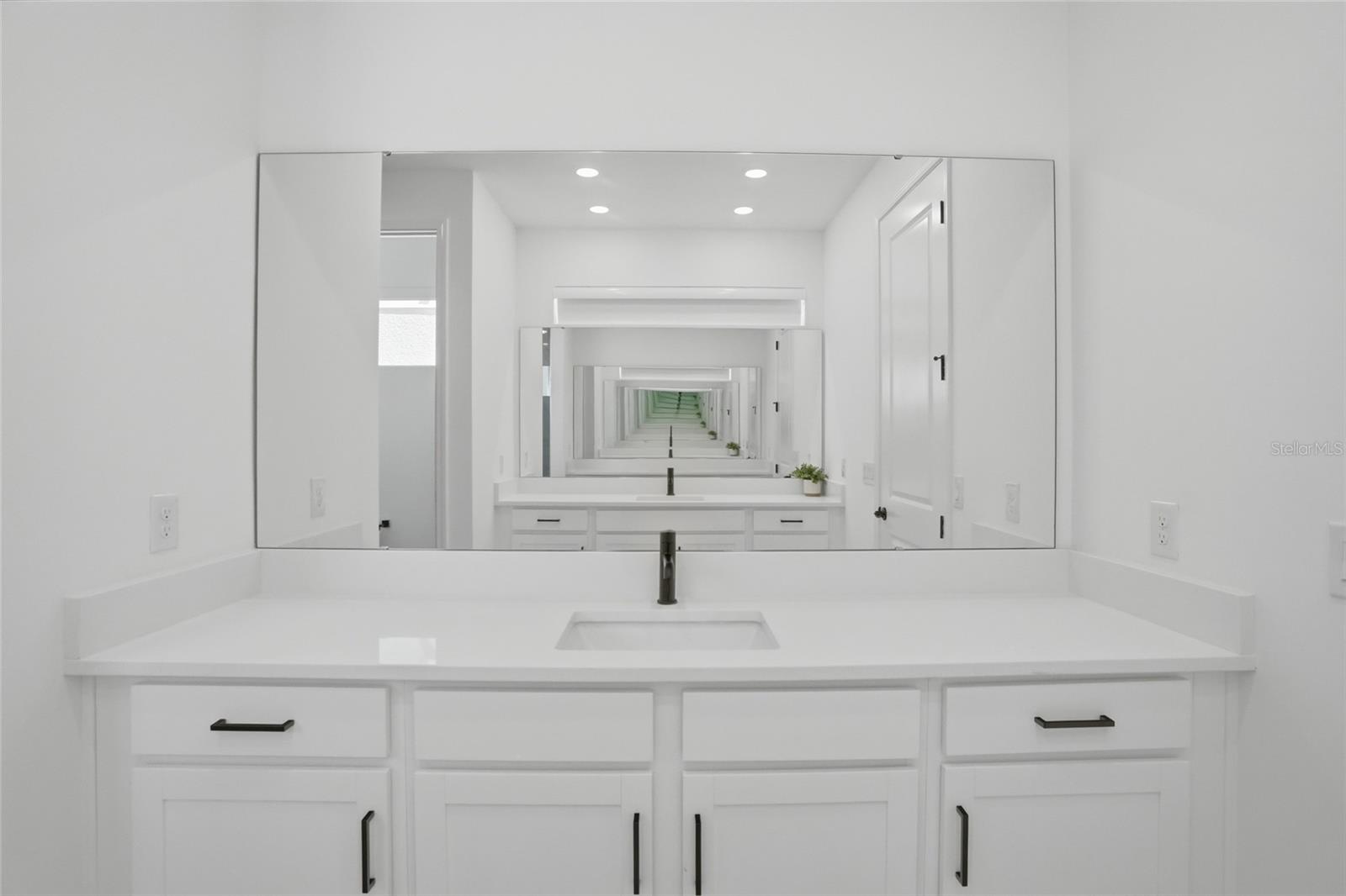 POITRAS EAST N-7 - Residential