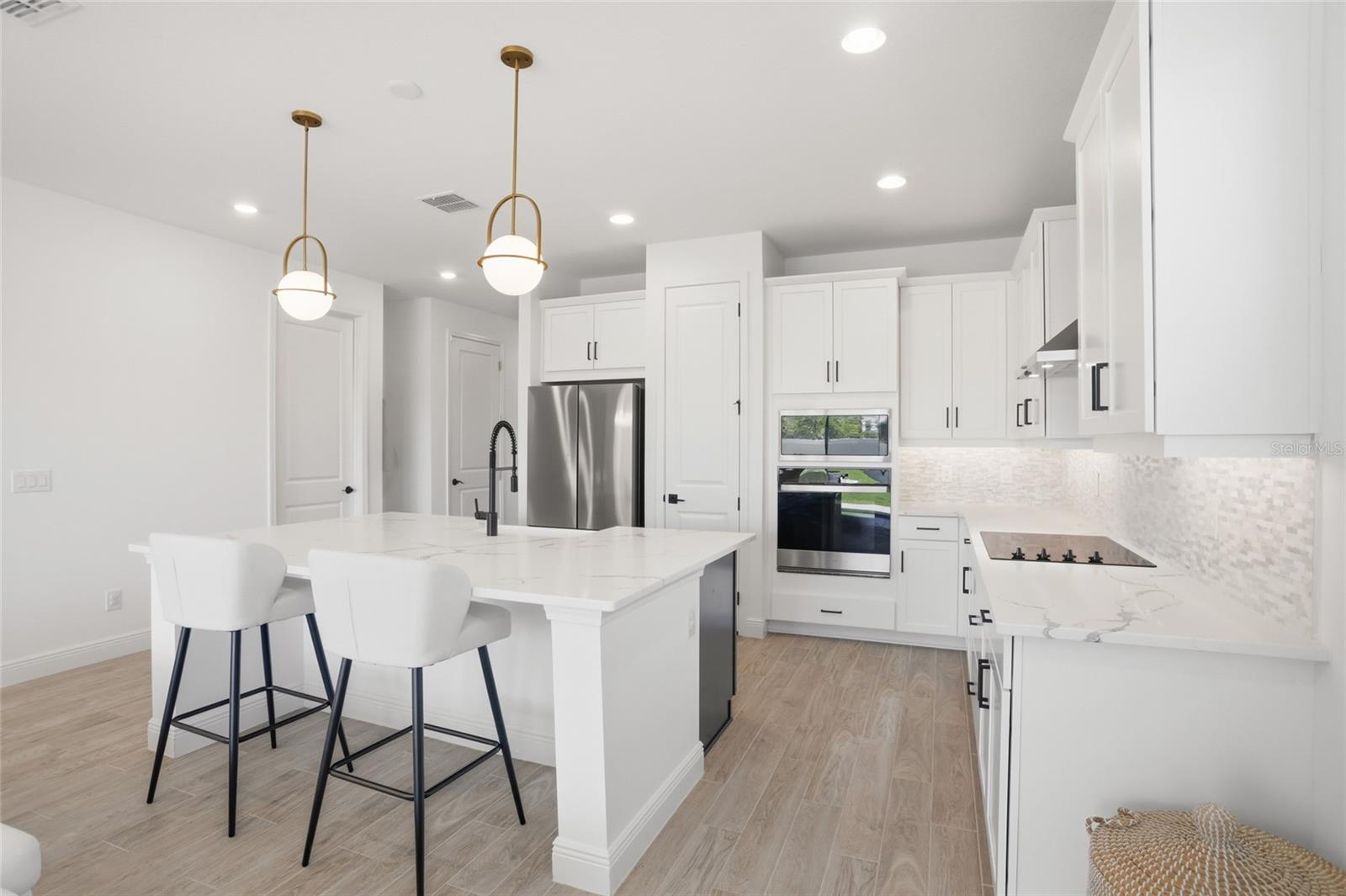 POITRAS EAST N-7 - Residential