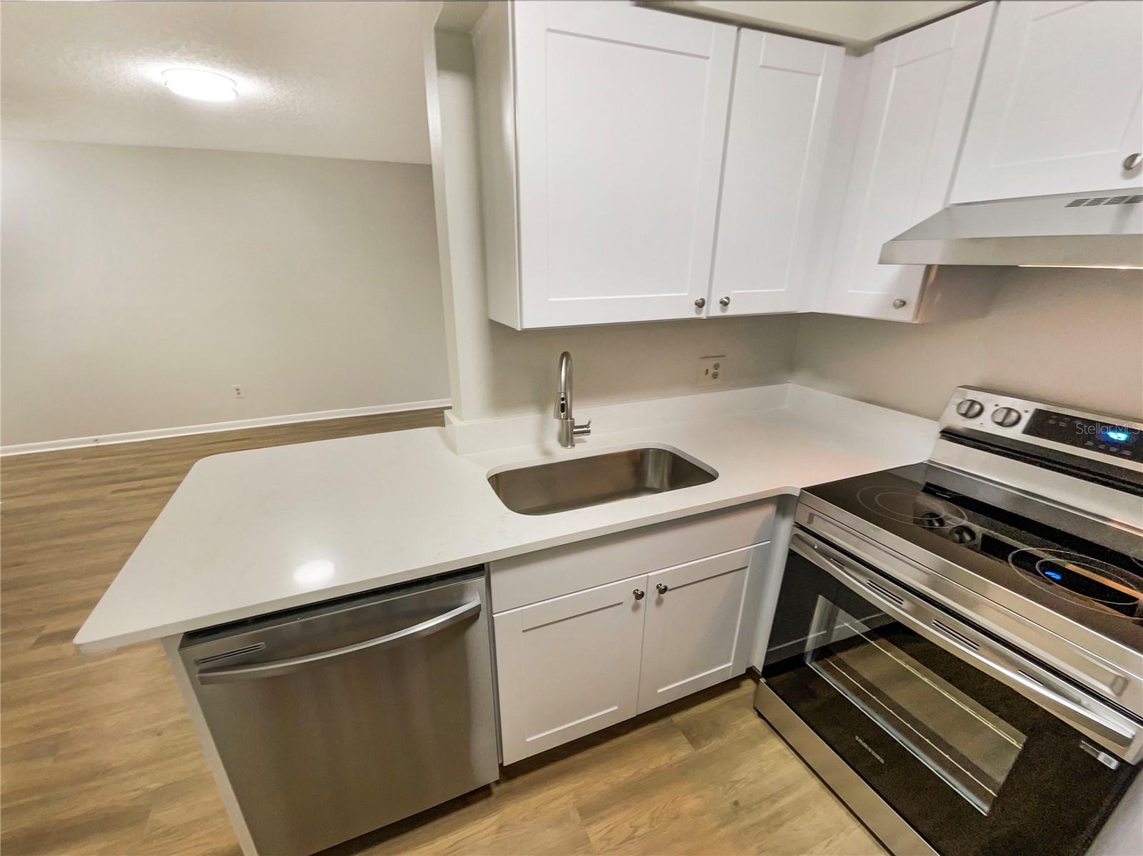 SOUTHPOINTE CONDO - Residential