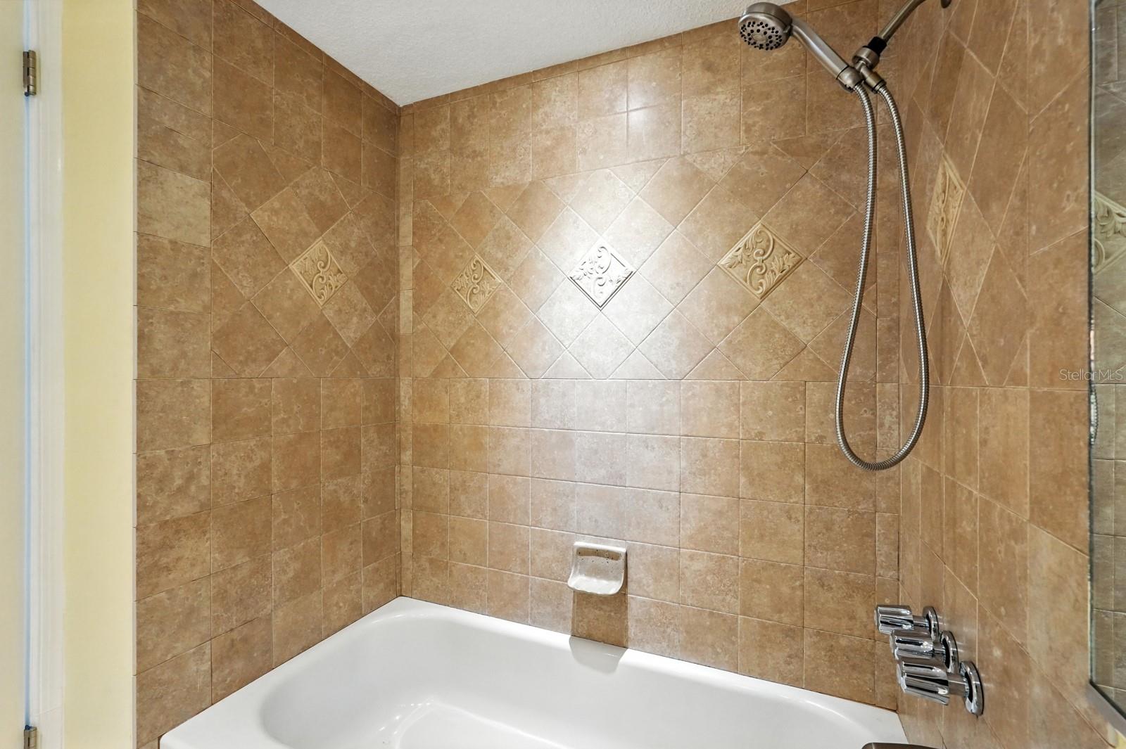 DAYTONA BEACH GOLF & COUNTRY CLUB - Residential