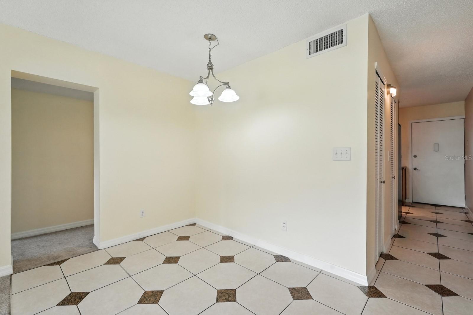 DAYTONA BEACH GOLF & COUNTRY CLUB - Residential
