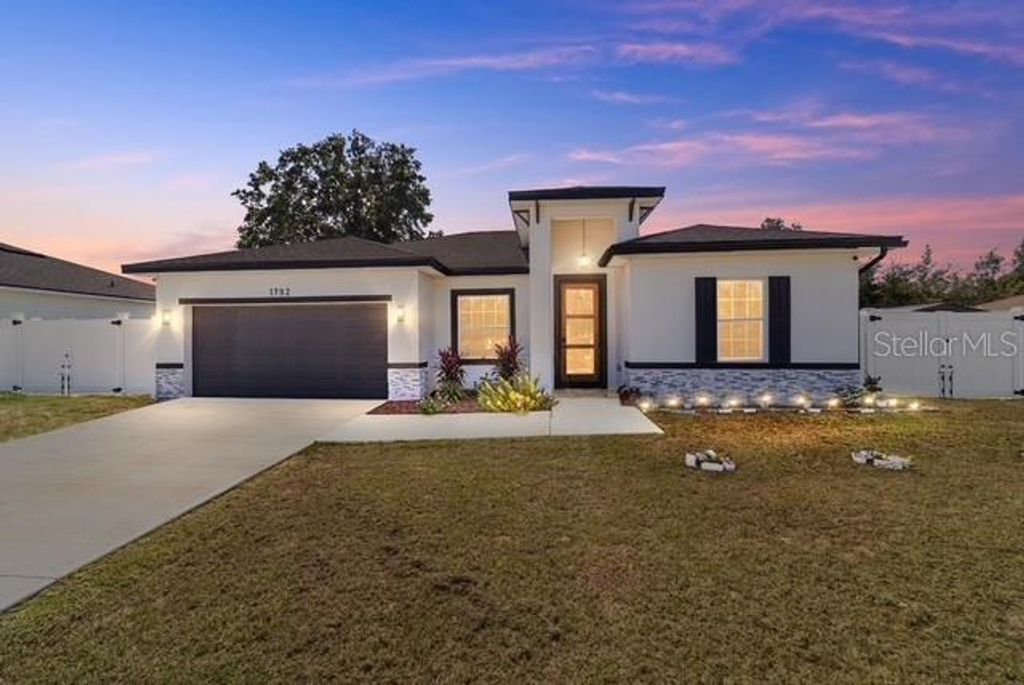 Photo of 1792 SW 160th Place, Ocala, FL 34473 (MLS # S5143150)