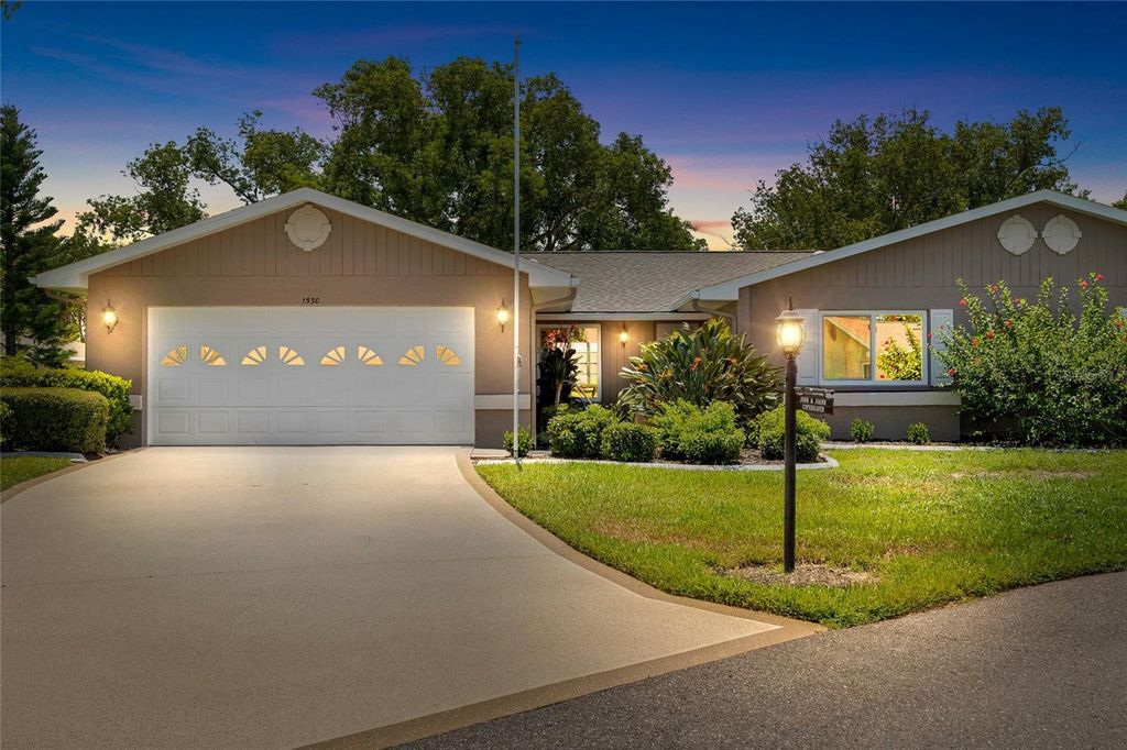 Photo of 1530 Ingram Drive #1530, Sun City Center, FL 33573 (MLS # TB8384050)