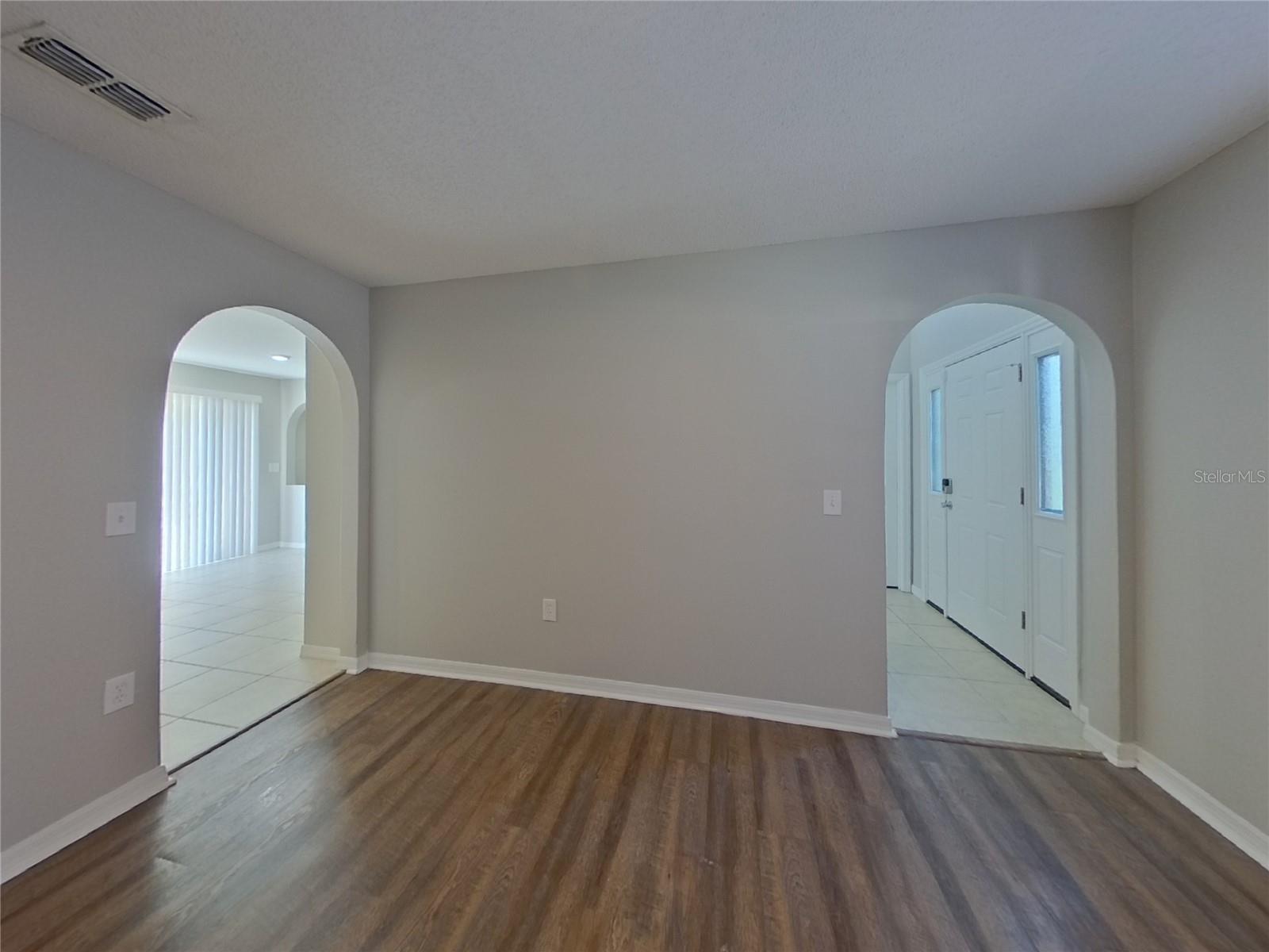 ABERDEEN PH 02 - Residential Lease