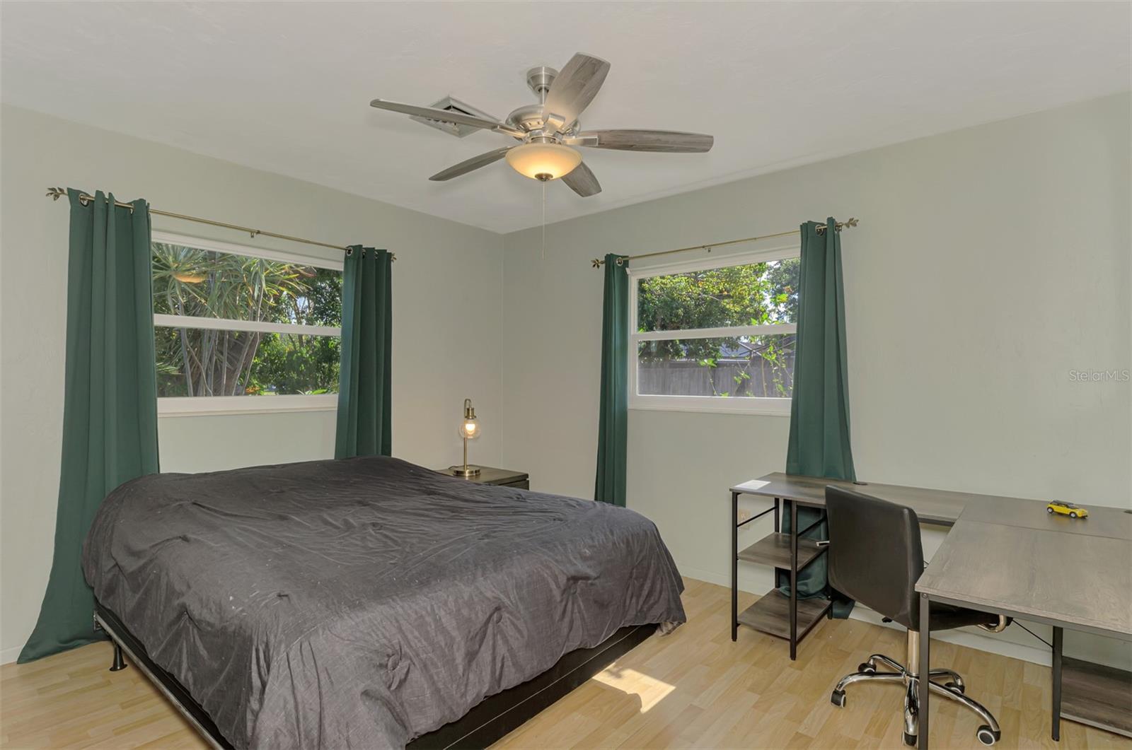 SOUTH GATE - Residential