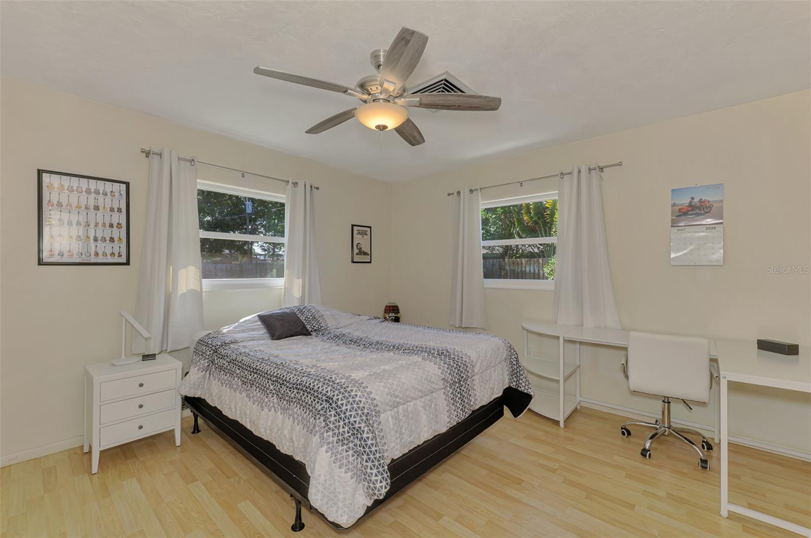 SOUTH GATE - Residential