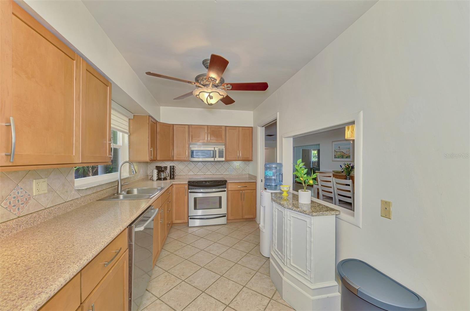 SOUTH GATE - Residential