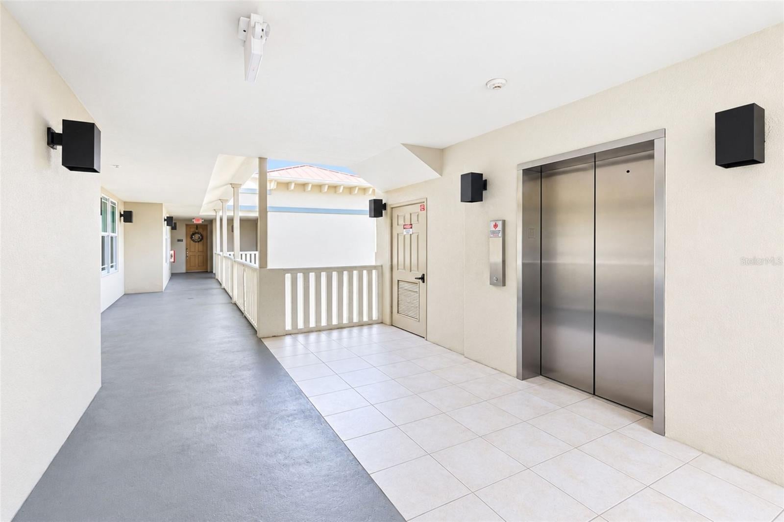 10055 LINKS LANE 406