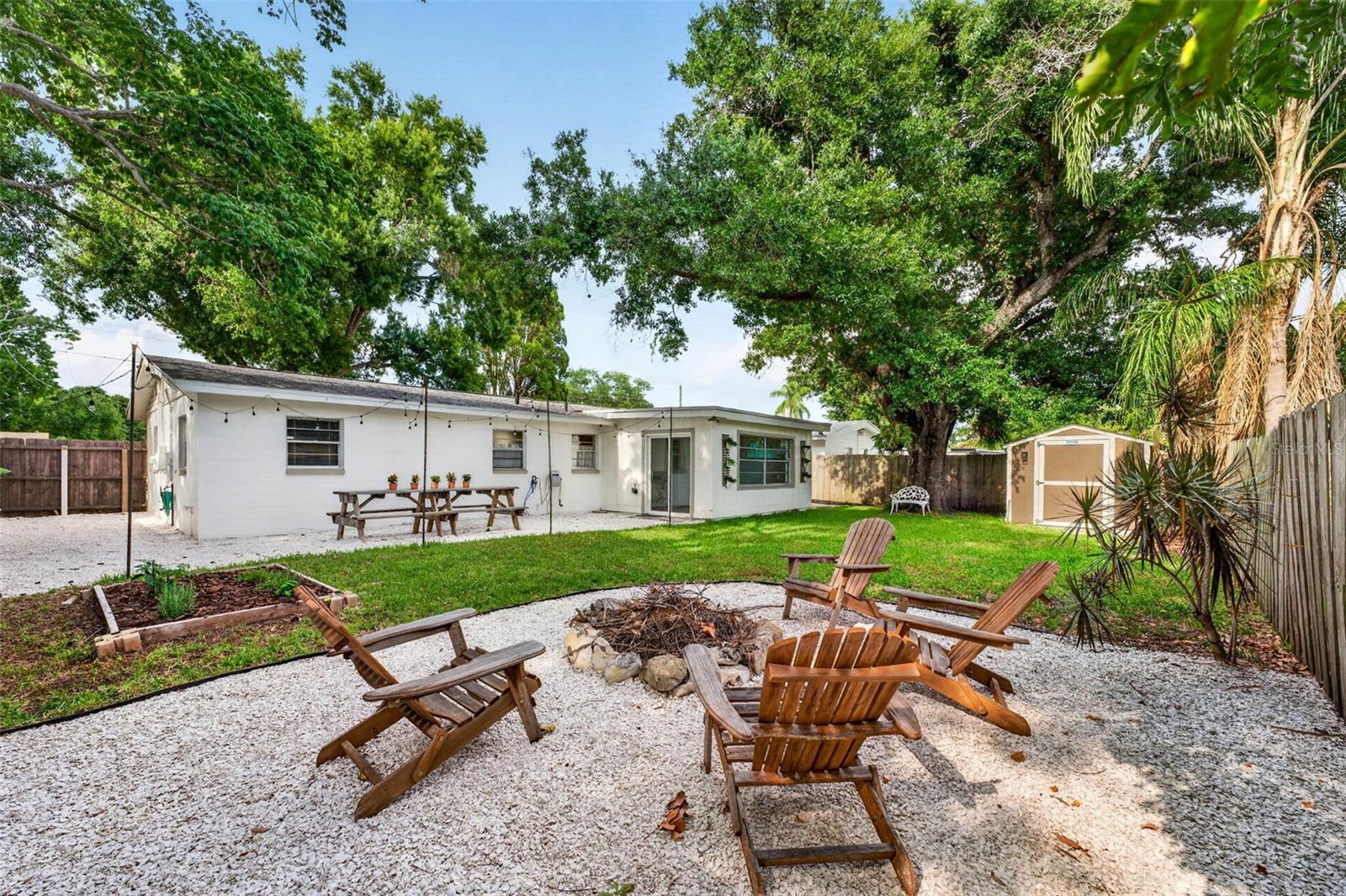 GANDY GARDENS 4 - Residential