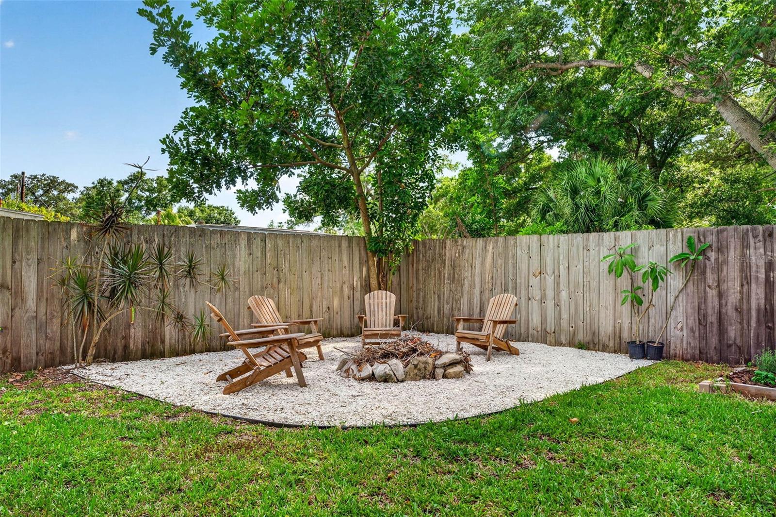 GANDY GARDENS 4 - Residential