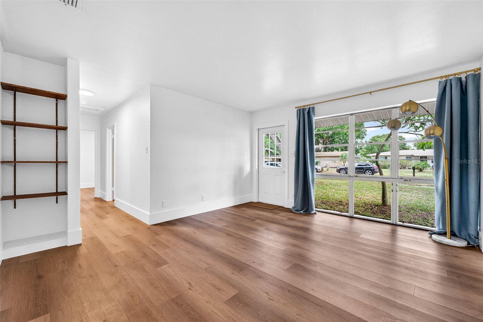 GANDY GARDENS 4 - Residential