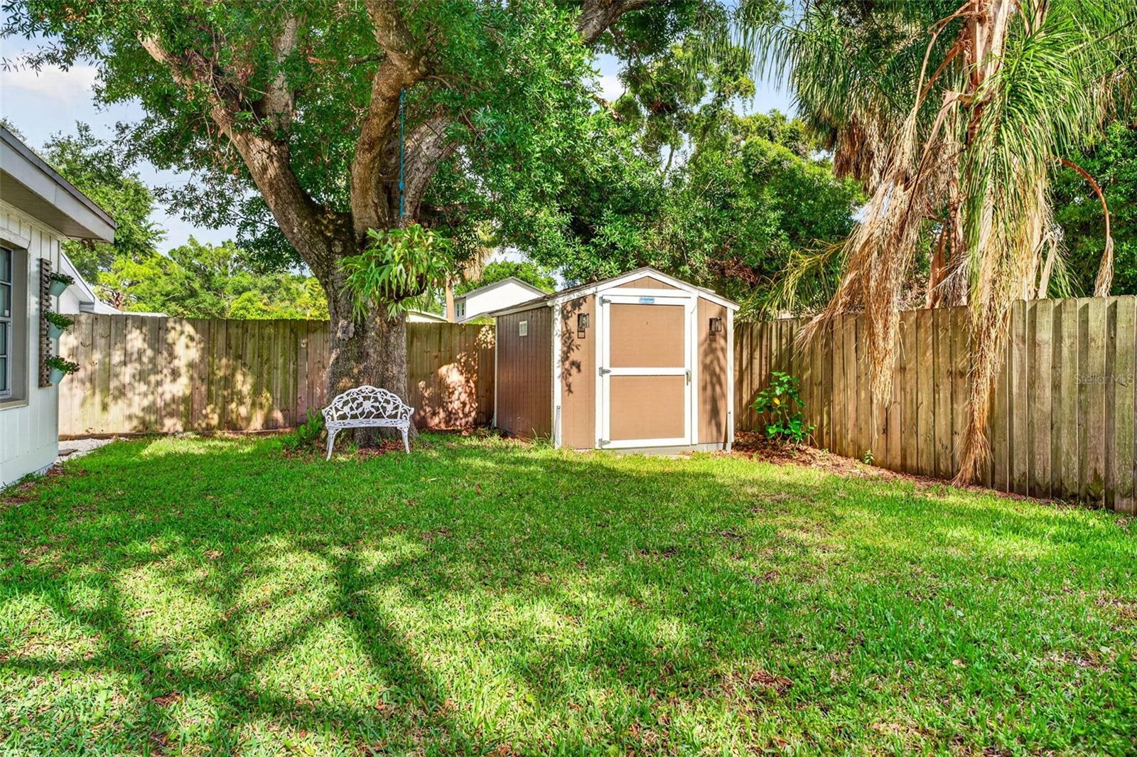 GANDY GARDENS 4 - Residential