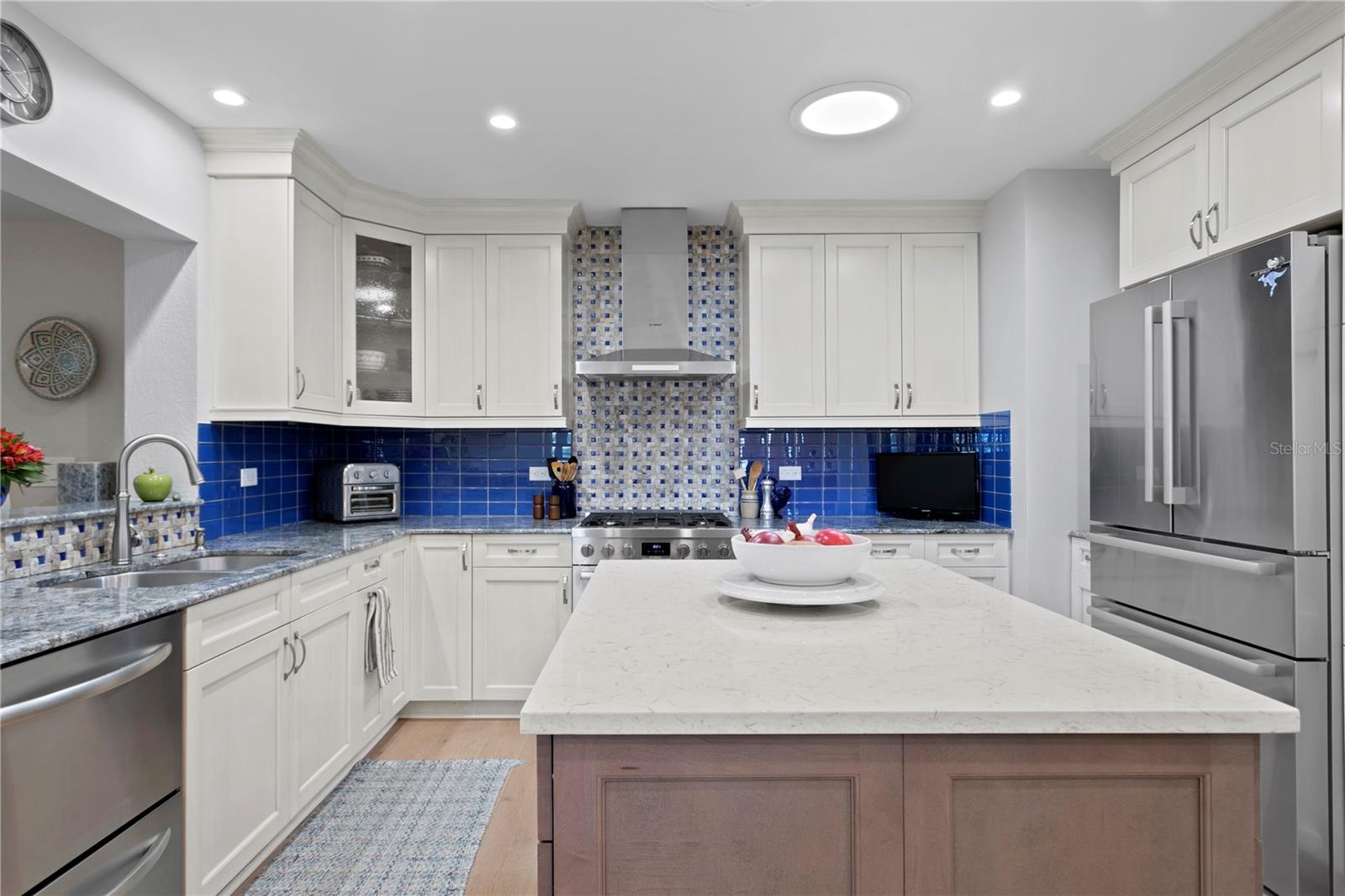 GRANADA TERR NO 2 - Residential