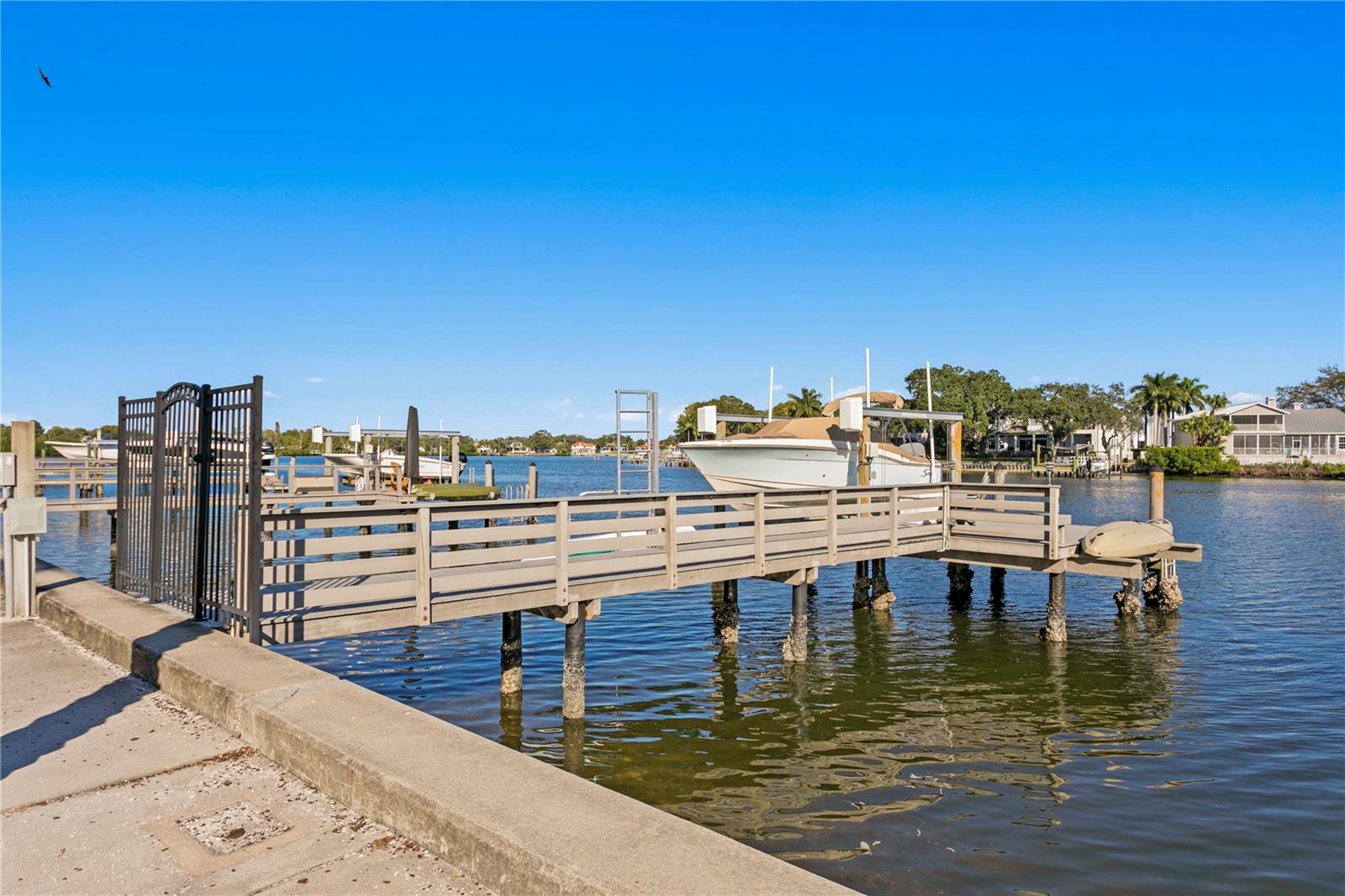 GRANADA TERR NO 2 - Residential