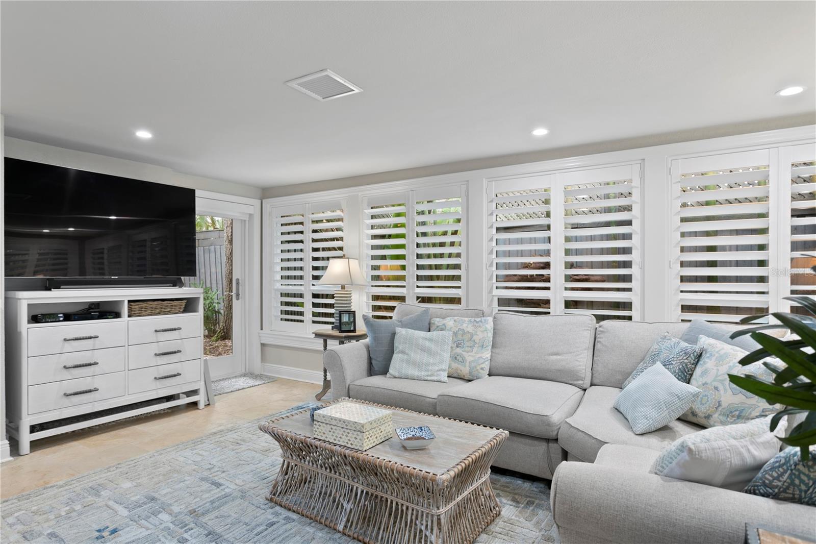 GRANADA TERR NO 2 - Residential