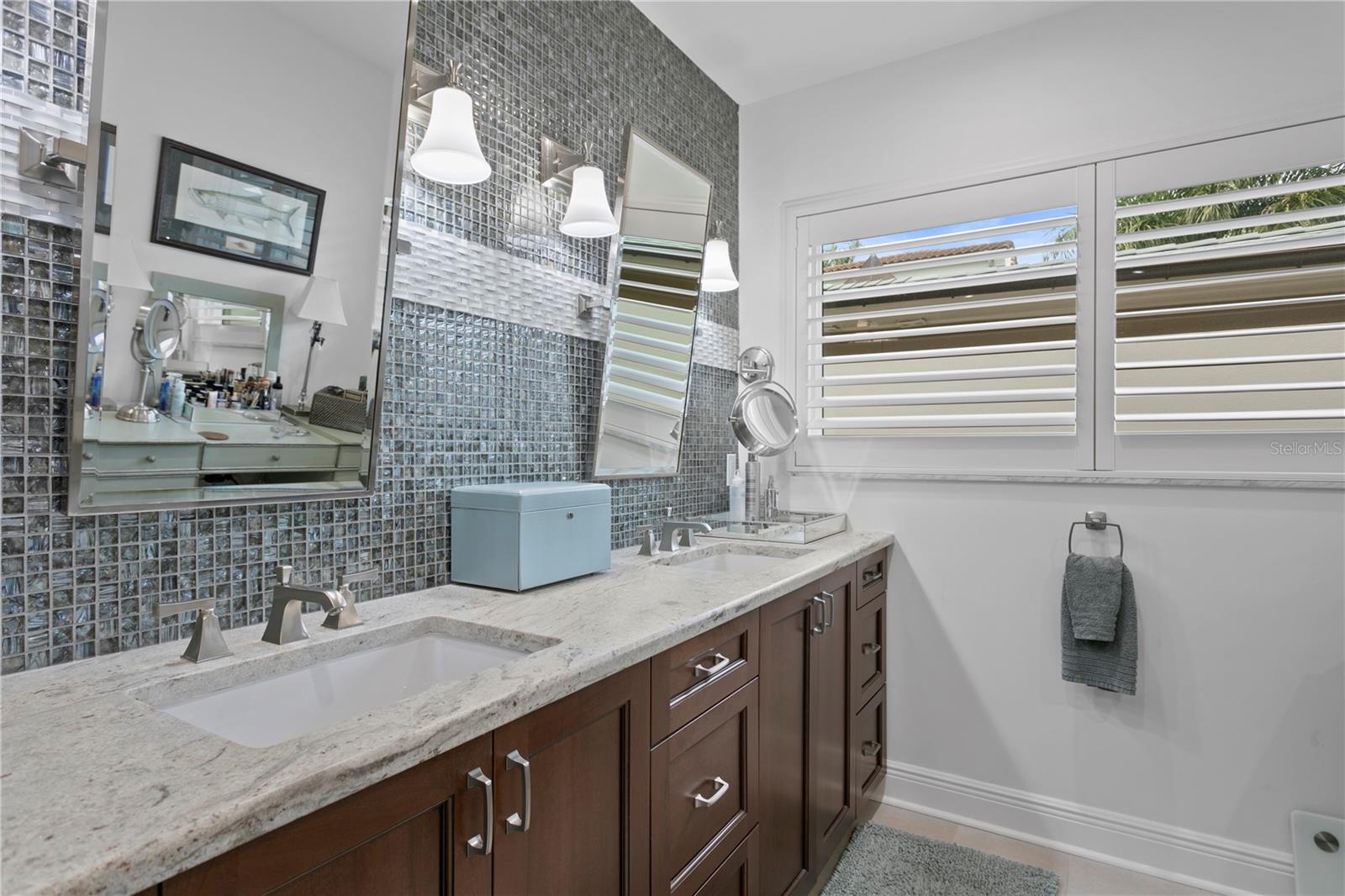 GRANADA TERR NO 2 - Residential