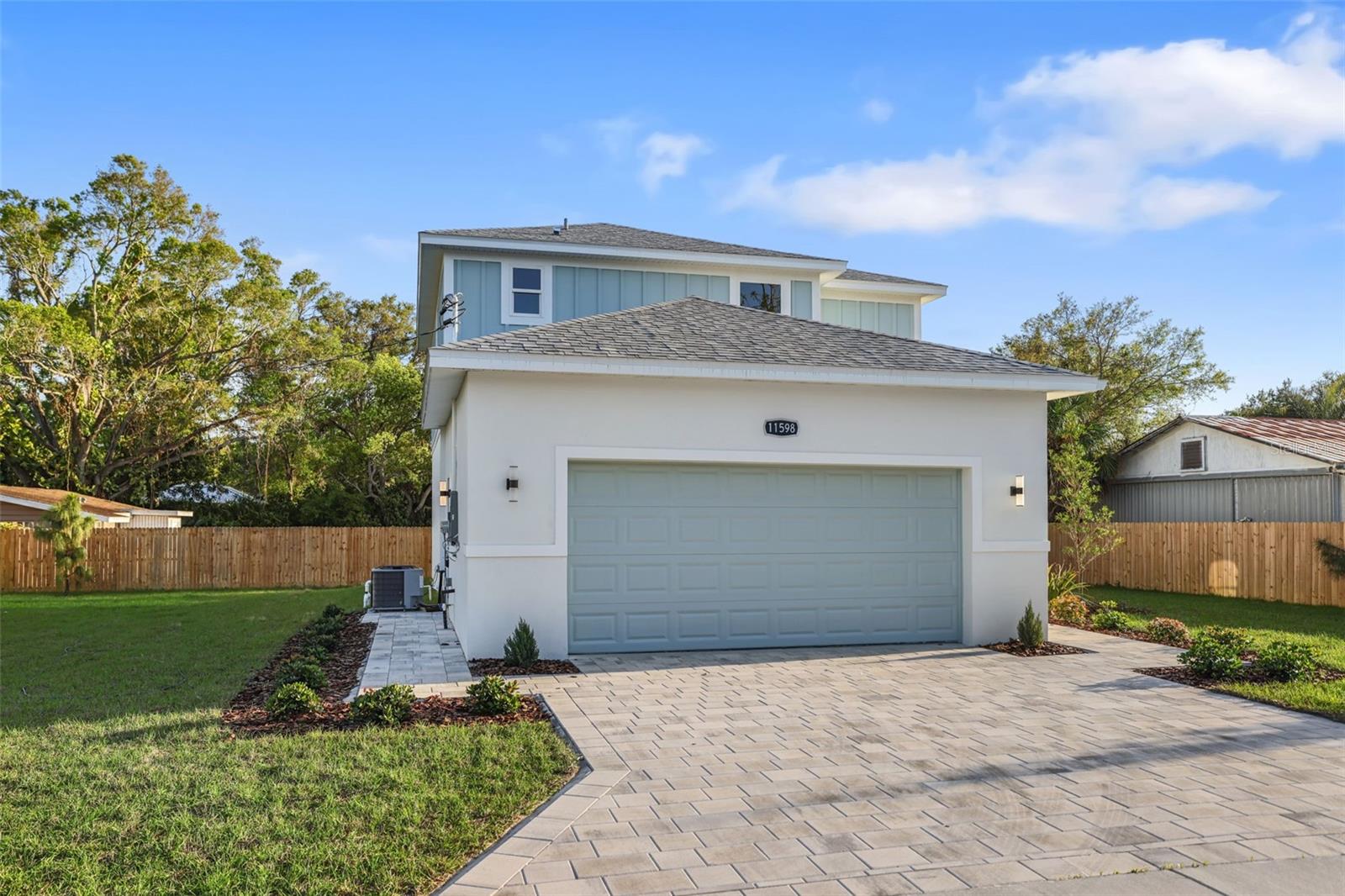 11598 OAK LANE