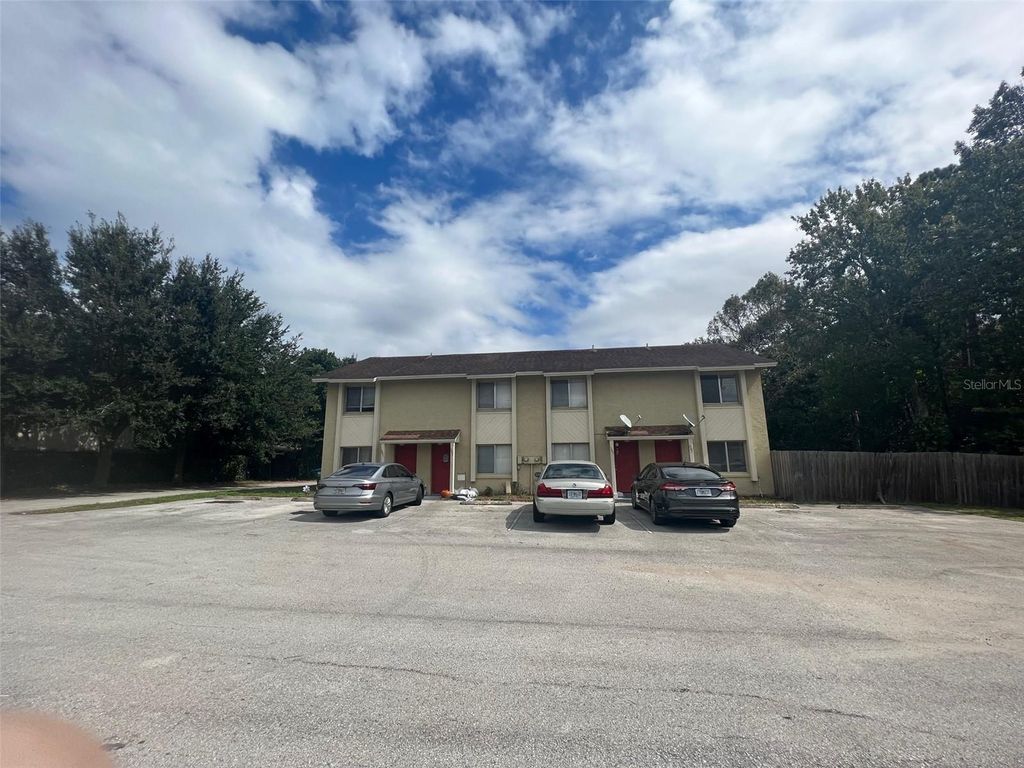 Photo of 207 S Moss Road, Winter Springs, FL 32708 (MLS # O6374591)