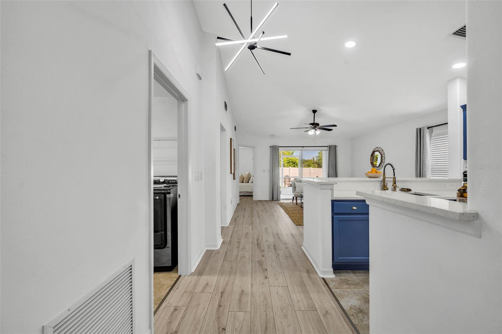 1405 SPRINGLEAF DRIVE