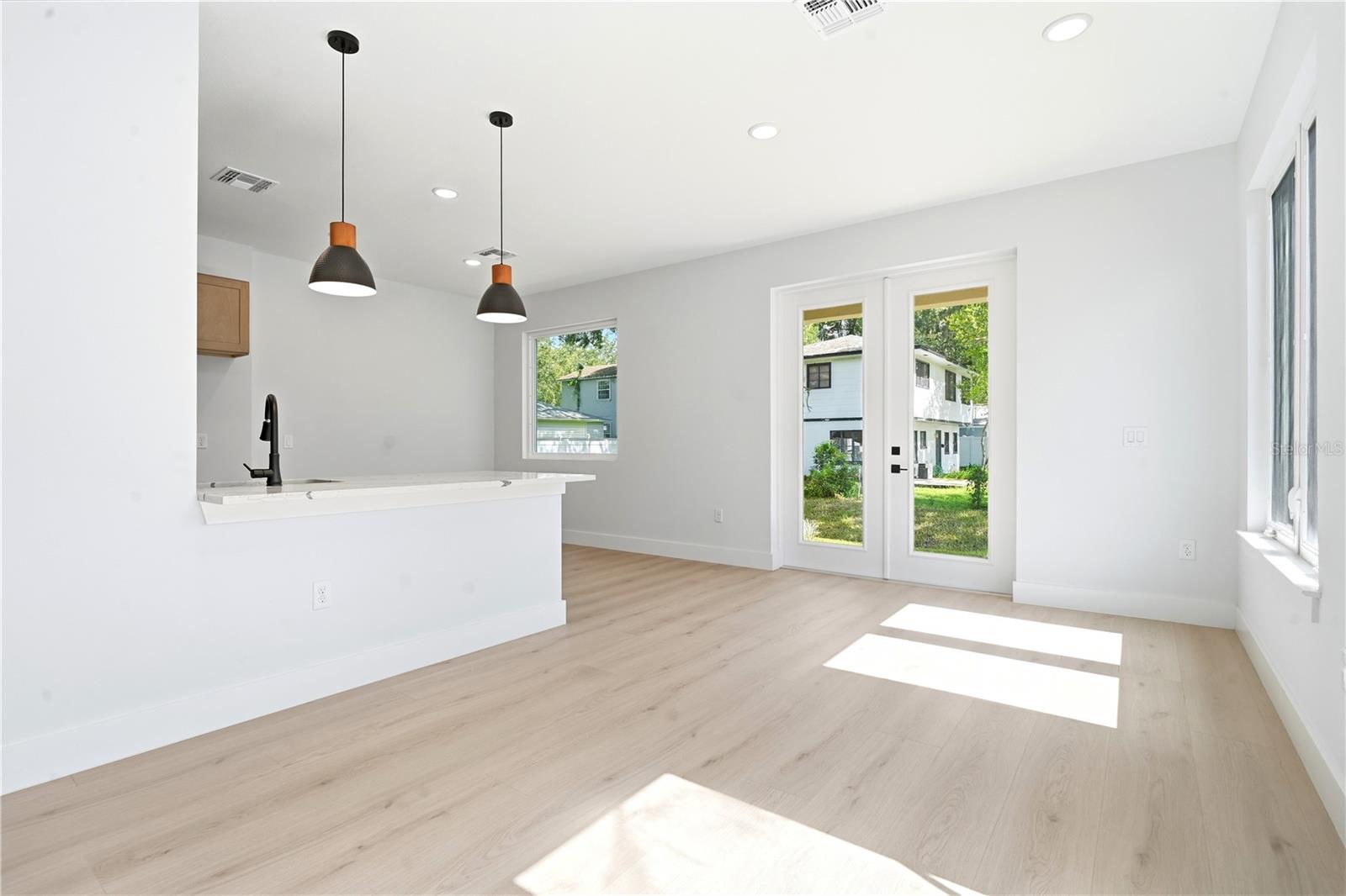 1232 VIRGINIA DRIVE
