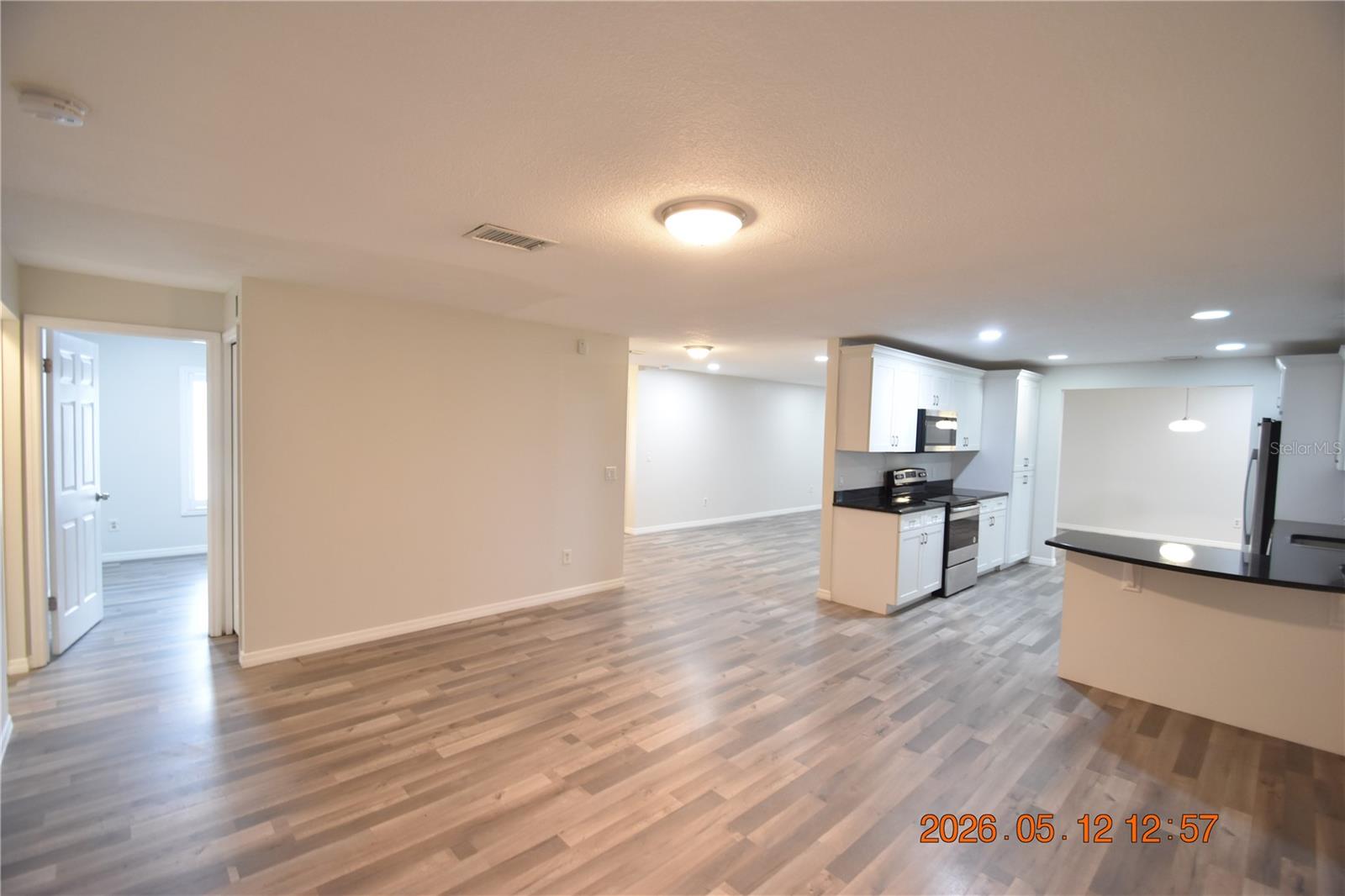 PEBBLE CREEK VILLAGE UNIT 2 - Residential Lease