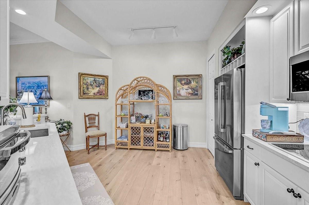 MERIDIAN AT THE OAKS PRESERVE - Residential