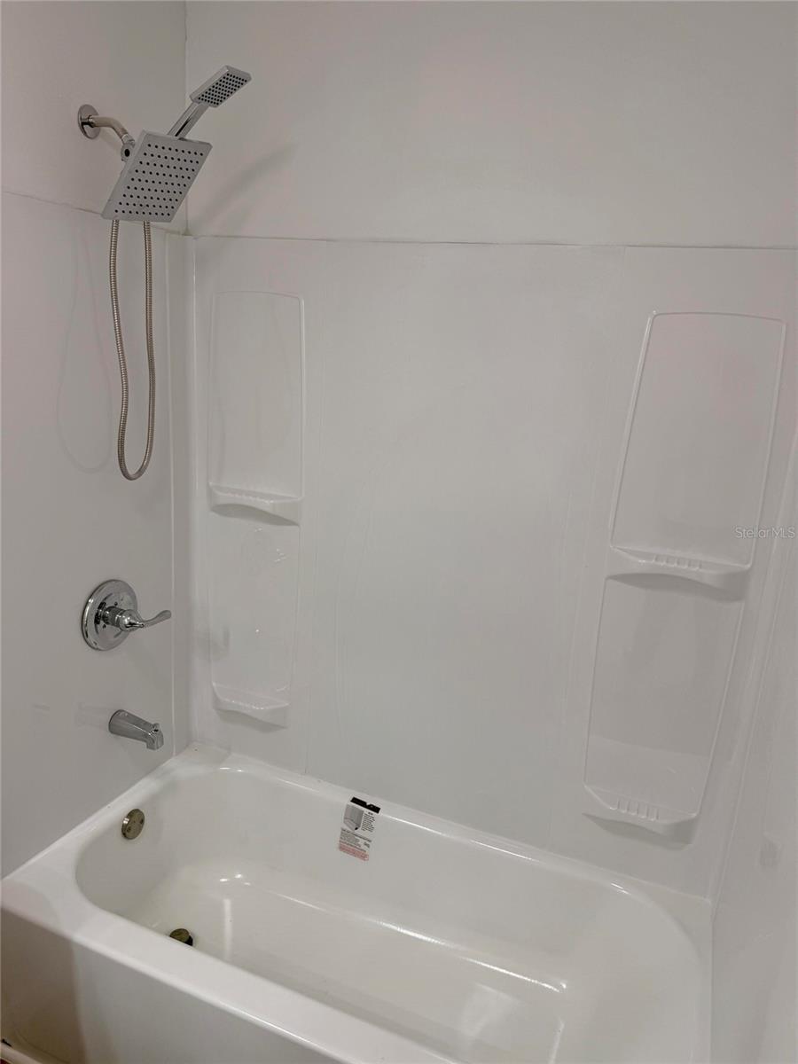 LEESBURG THE FERNERY SUB - Residential