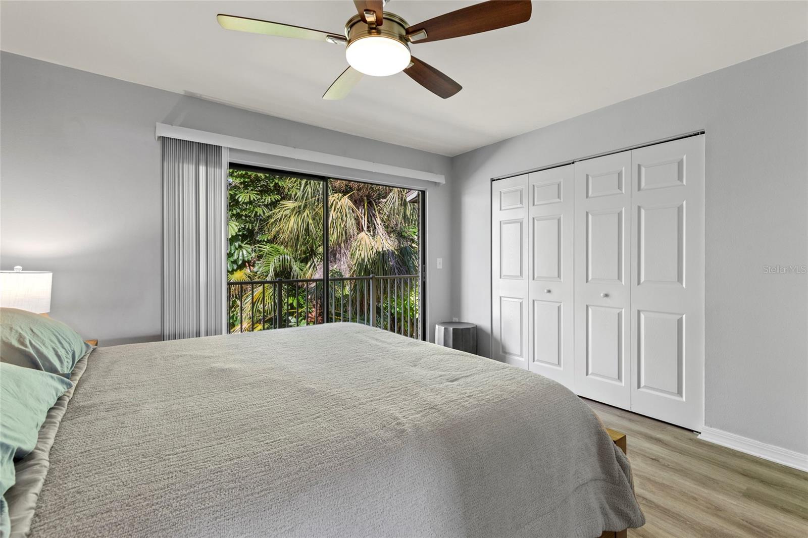 HORIZON TWNHS - Residential