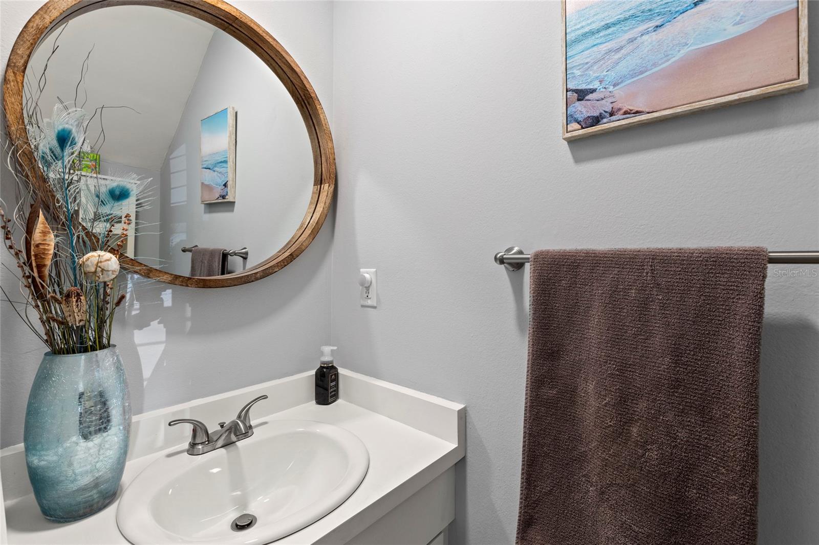 HORIZON TWNHS - Residential