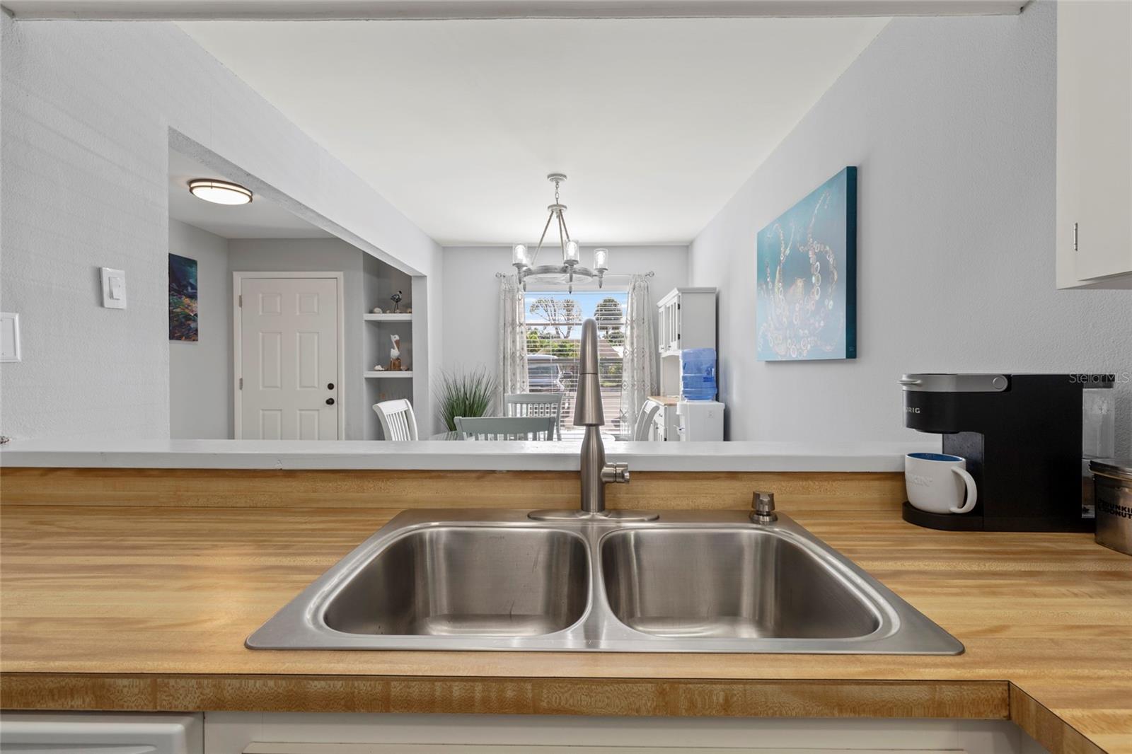 HORIZON TWNHS - Residential