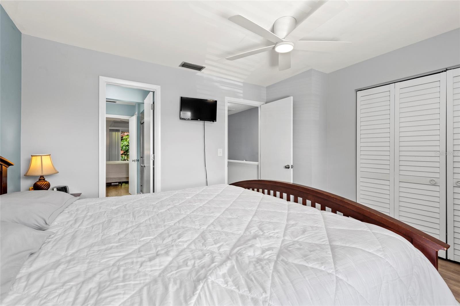 HORIZON TWNHS - Residential