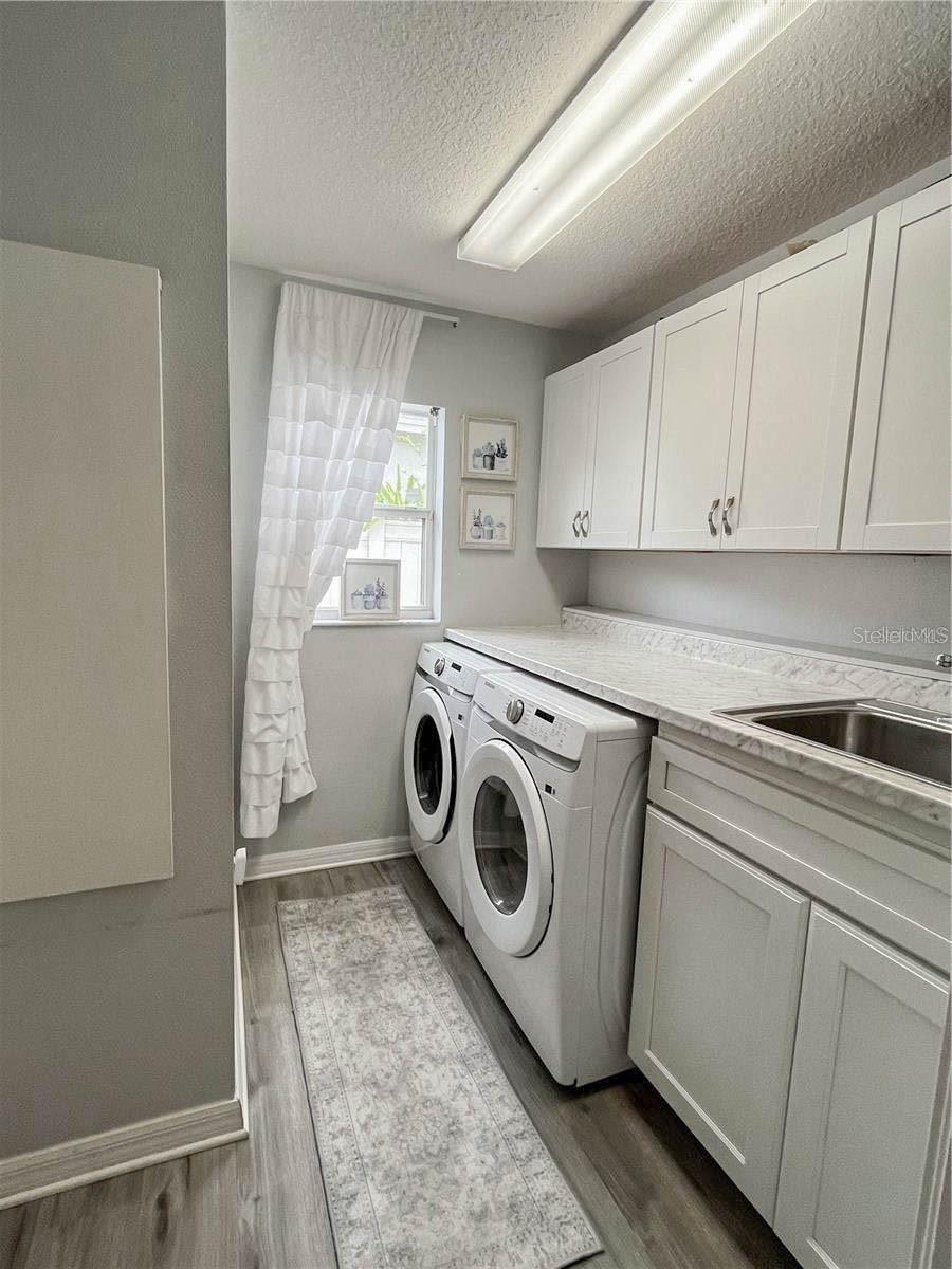 OAK TRACE - Residential