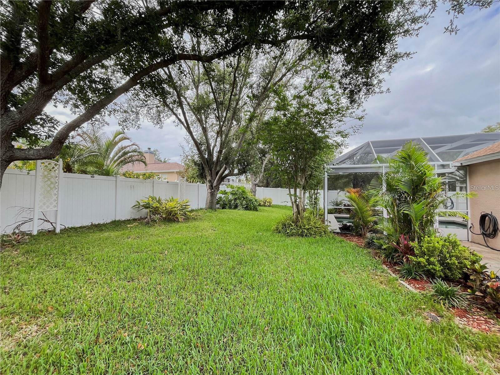 OAK TRACE - Residential