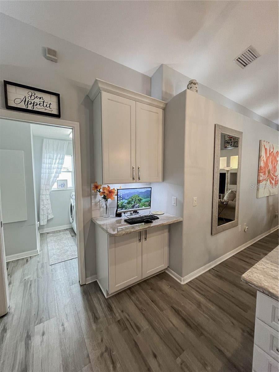 OAK TRACE - Residential