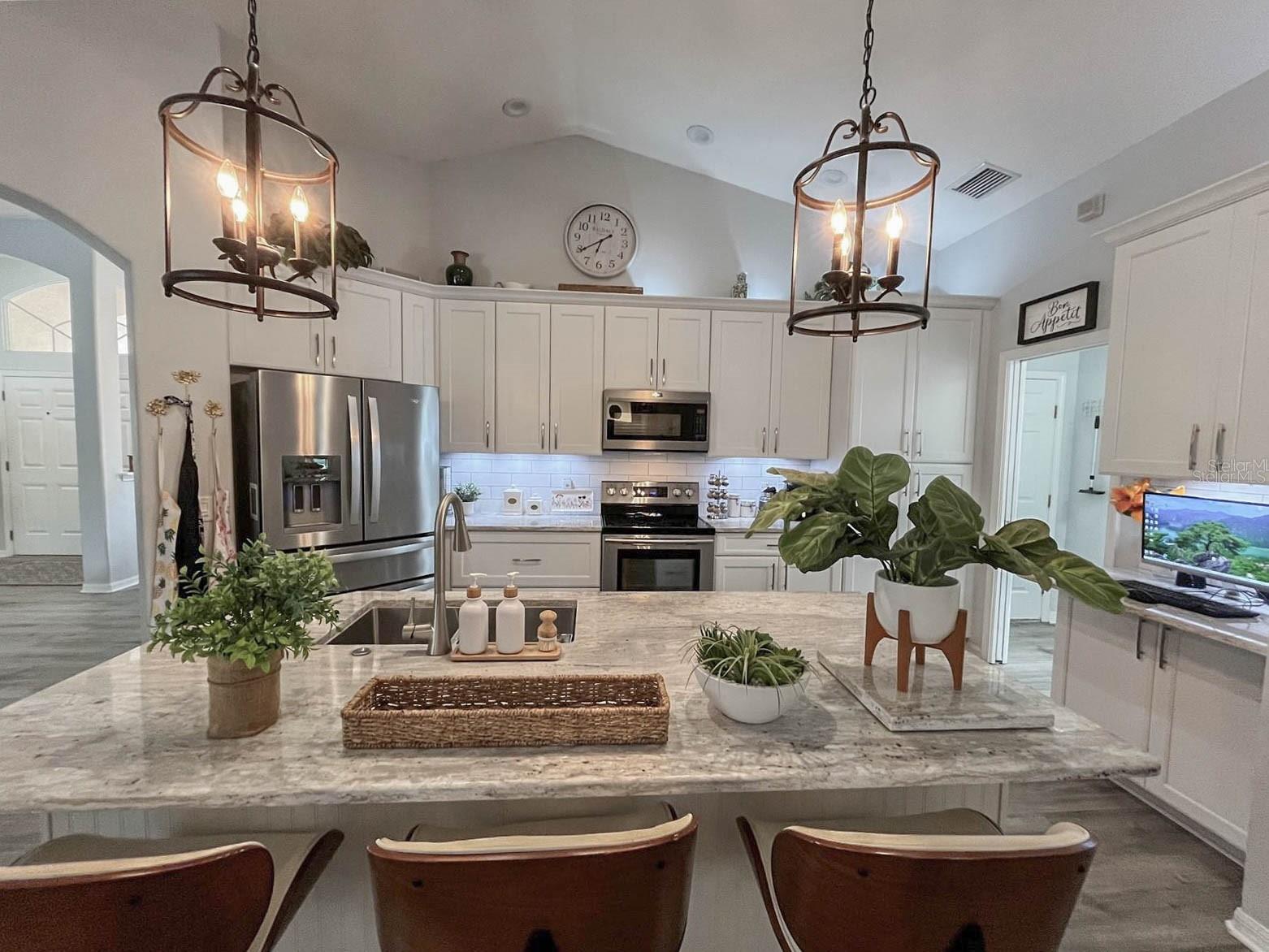 OAK TRACE - Residential