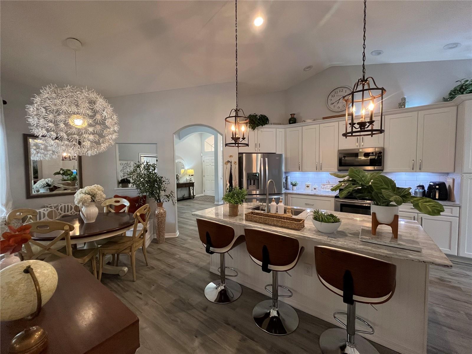 OAK TRACE - Residential