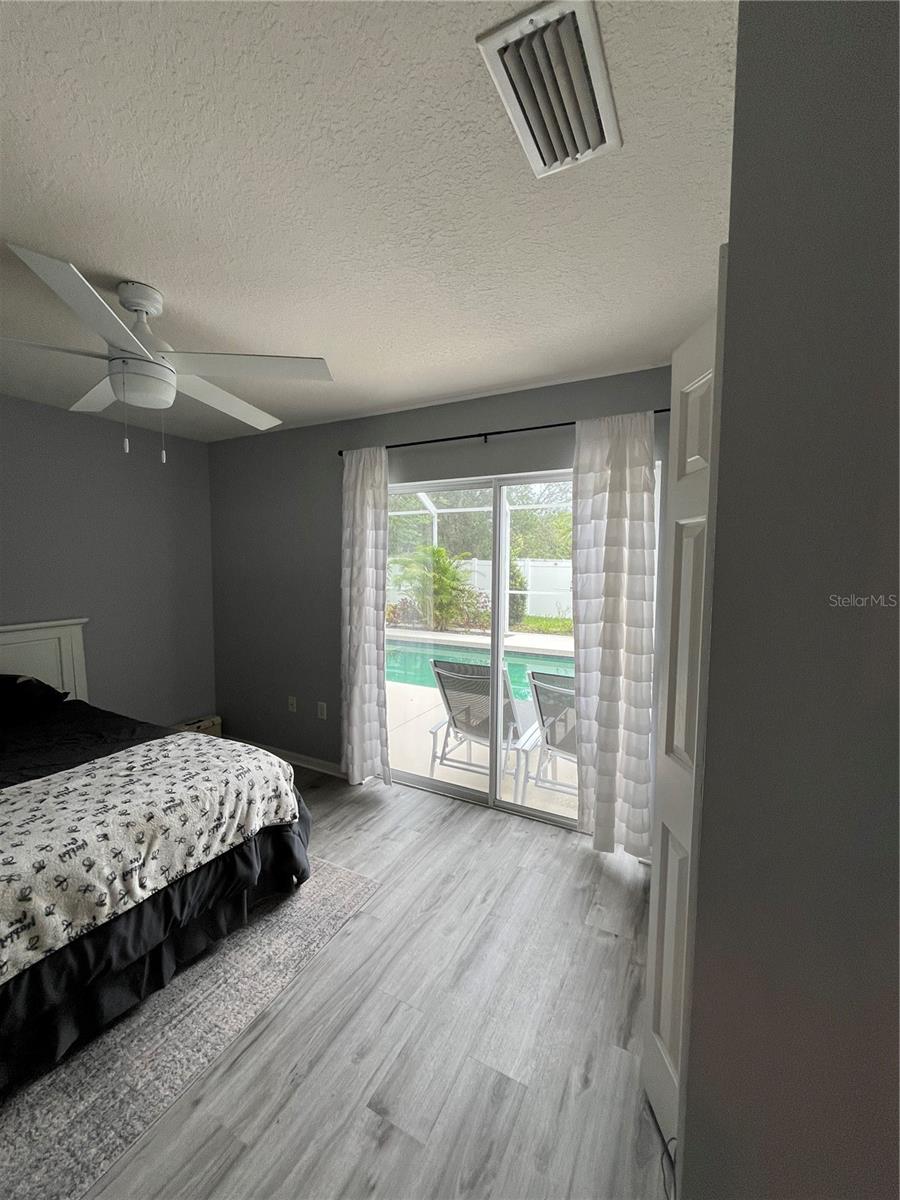 OAK TRACE - Residential