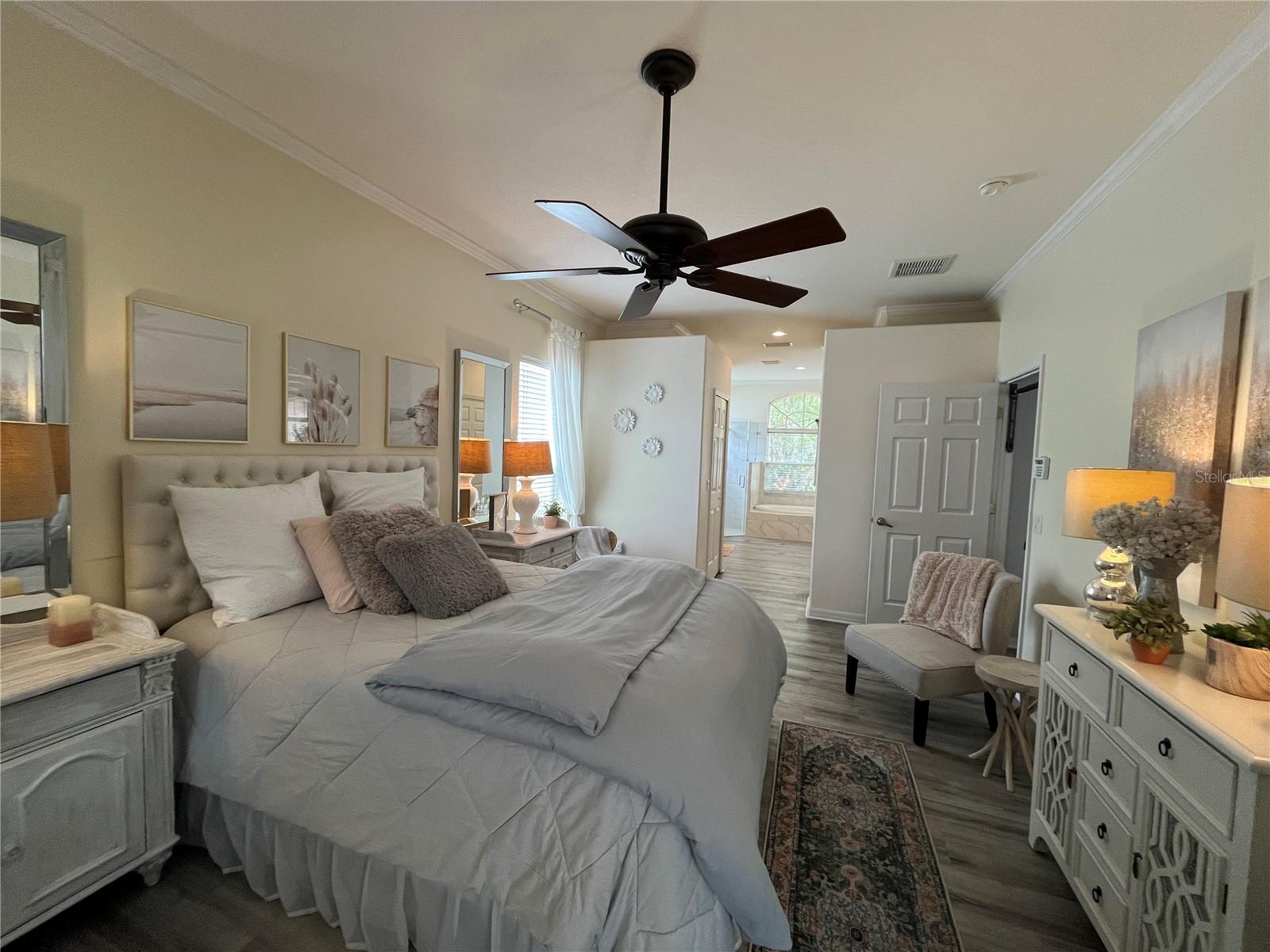 OAK TRACE - Residential