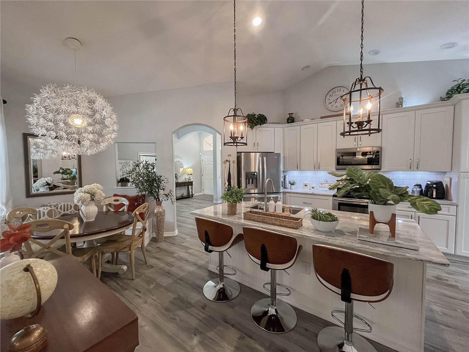 OAK TRACE - Residential