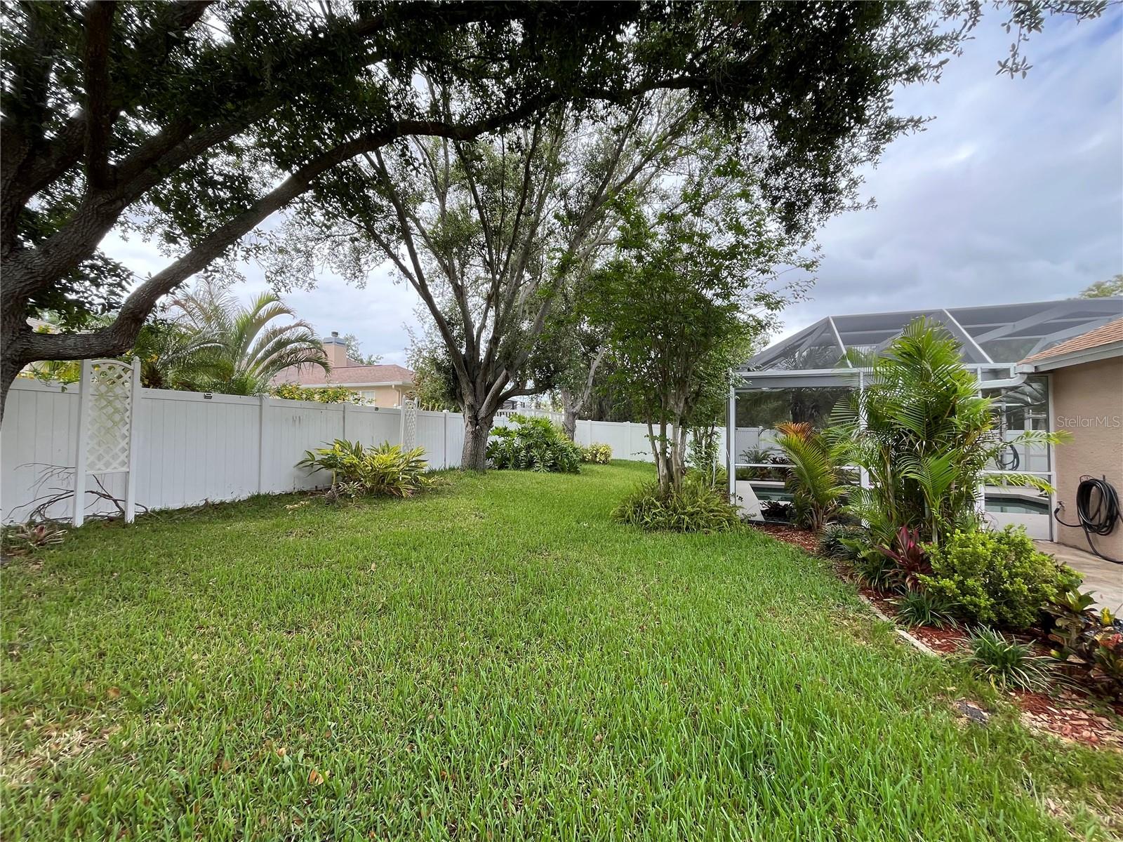 OAK TRACE - Residential