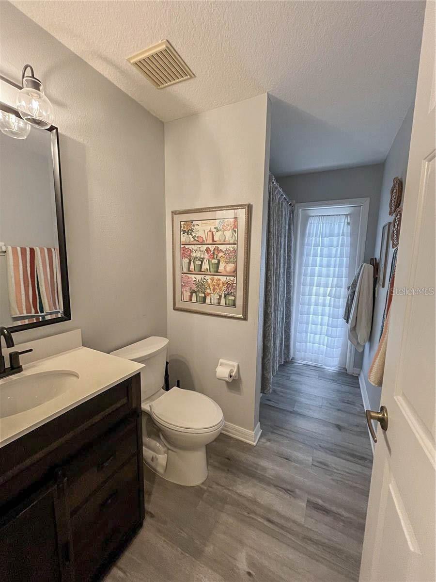 OAK TRACE - Residential