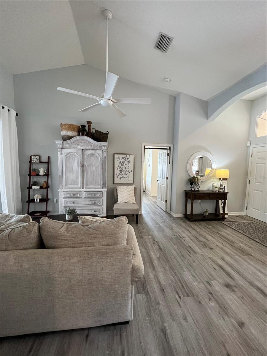 OAK TRACE - Residential