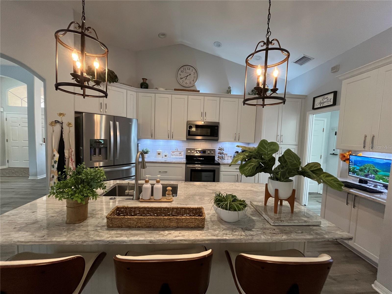 OAK TRACE - Residential