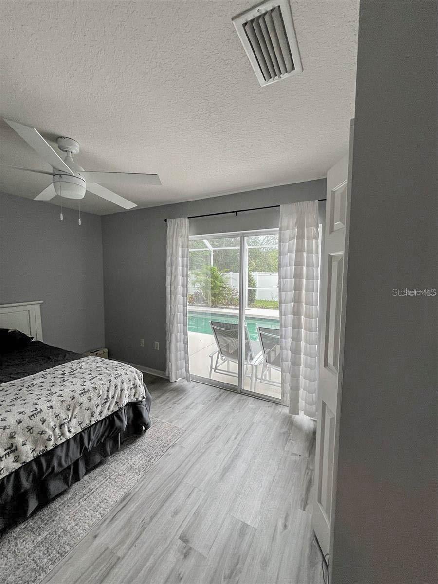 OAK TRACE - Residential