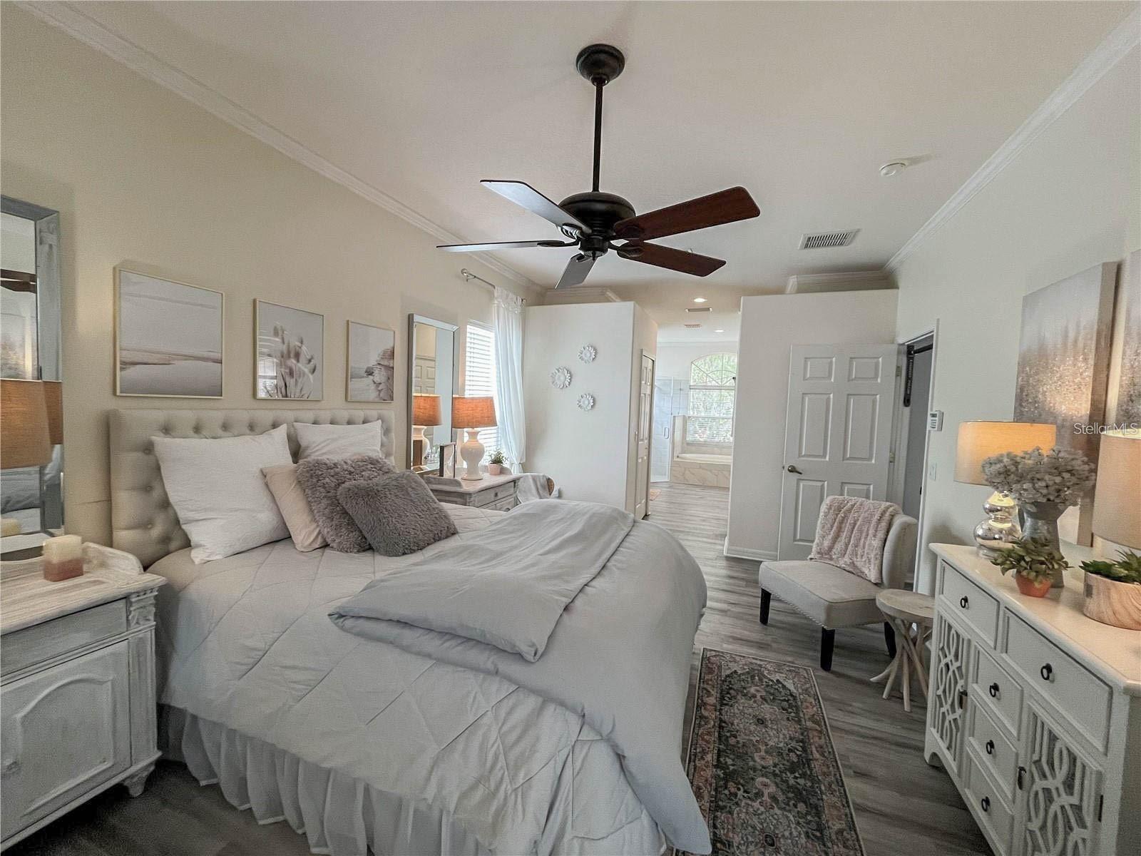 OAK TRACE - Residential