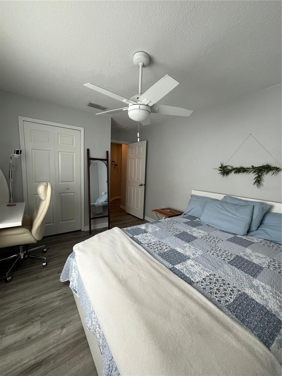 OAK TRACE - Residential