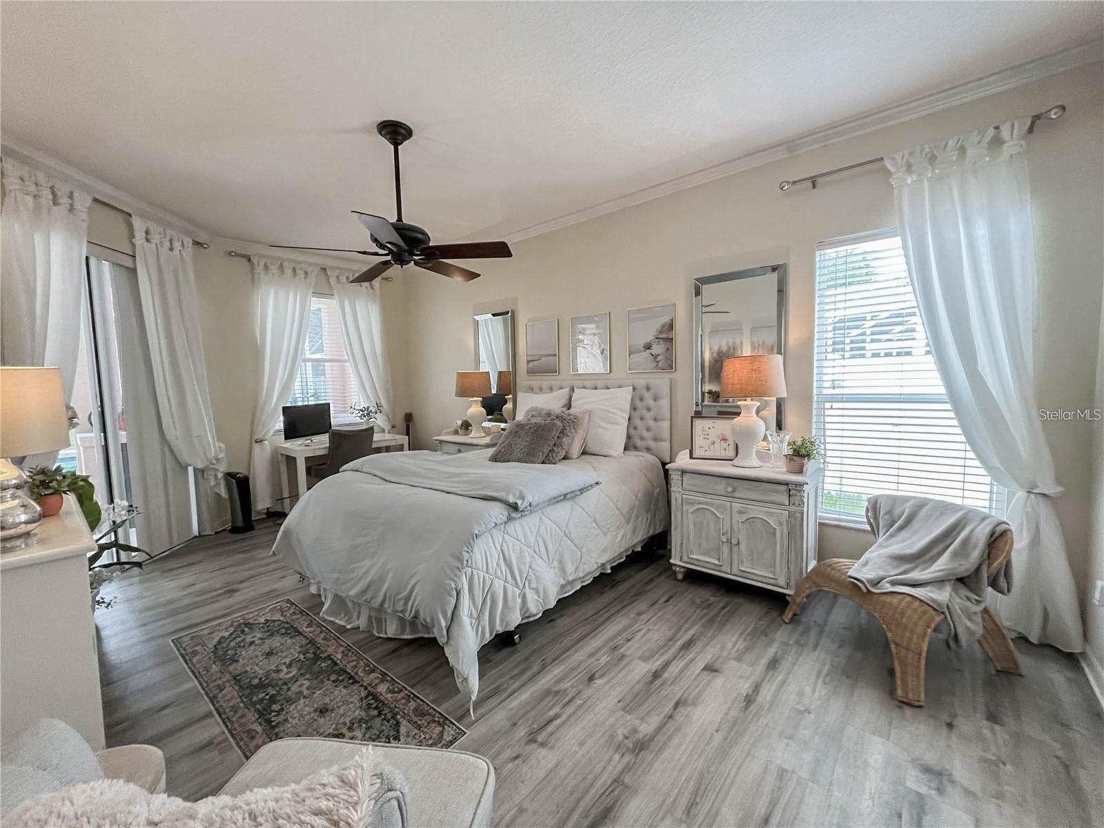 OAK TRACE - Residential