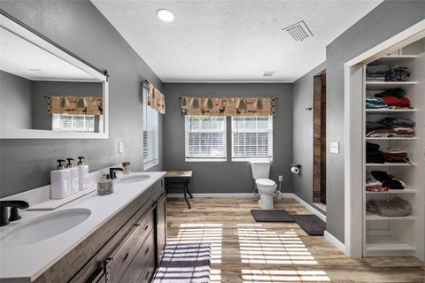 Tiny photo for 11311 NE 40th Street Road, Silver Springs, FL 34488 (MLS # TB8456289)