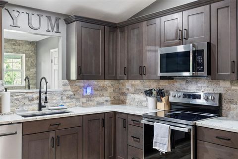 Tiny photo for 11311 NE 40th Street Road, Silver Springs, FL 34488 (MLS # TB8456289)