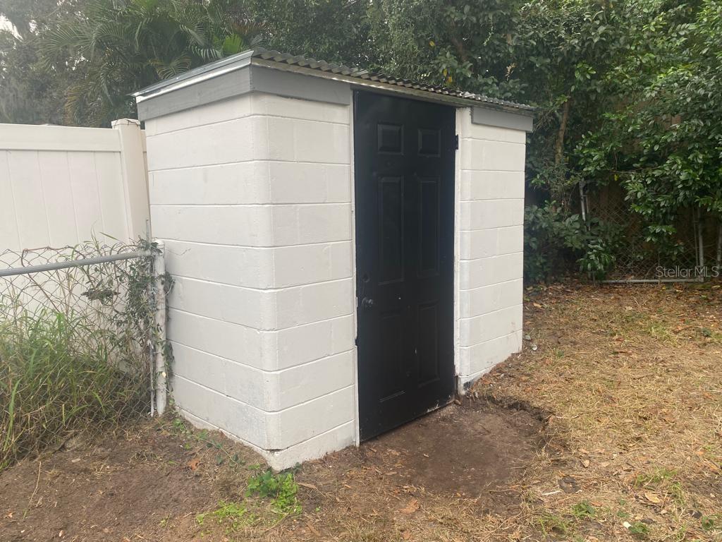 ELBERT HILLS - Residential Lease